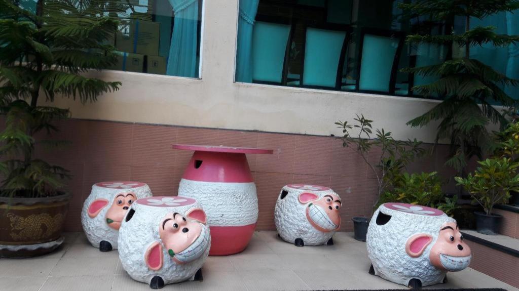 V.Hotel & Resort Hat Yai Exterior foto